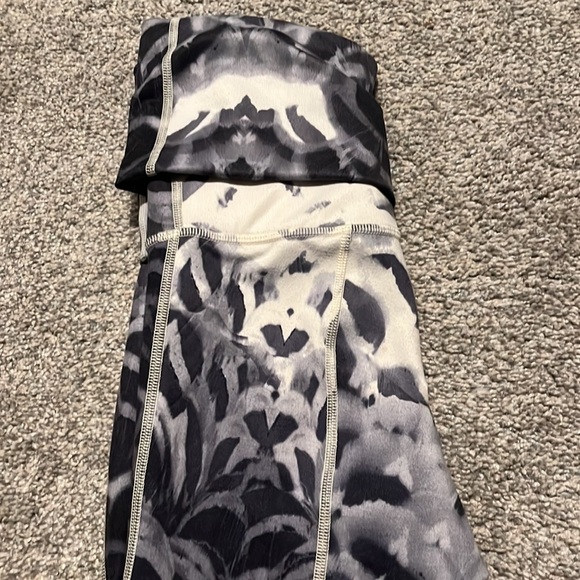 Vintage Lululemon - Picture 5 of 6